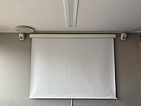 Projektor inkl. projektorduk och 2 st. högtalare