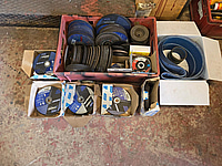 Stort parti med kap- och slipskivor.