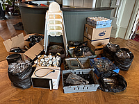 Parti med diverse köksredskap