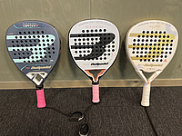 Parti med padelrackets Bullpadelserie Dam 24/25, nypris ca. 6300 kr