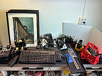 Hörlurar, tangentbord m.m.