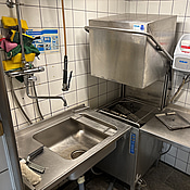 Diskhörna - diskmaskin inkl. diskbänkar