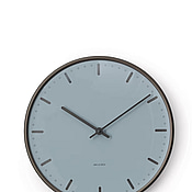 Väggklocka Arne Jacobsen, Cityhall royal. Ord. pris inkl. moms: ca 3699 kr.