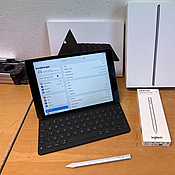 iPad med tillbehör (nionde generationen)