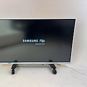 Skärm Samsung Flip, WM85B 85 tum touchskärm inkl. TV-ställ på hjul