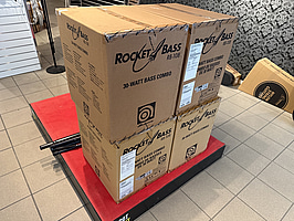 4 st Ampeg Rocket Bass RB-108