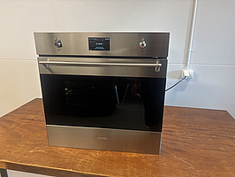 Inbyggnadsugn med mikro Smeg SO6303APX