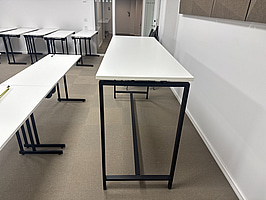 Ståbord, vita skivor, svarta stålben, 100x180x60 cm