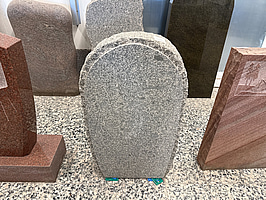 Gravsten | 47x15x84 cm