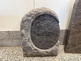 Gravsten | 60x16x82 cm