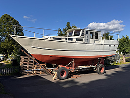Båt Holländsk Motorkryssare 12x4 m -1995