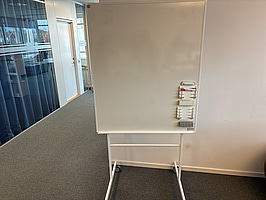 Whiteboard på hjul