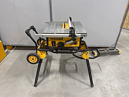 Bordssåg Dewalt DW745