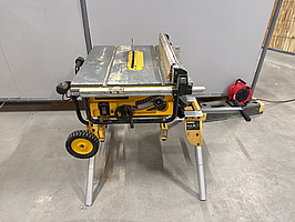 Bordssåg Dewalt DW745