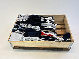 Parti med kläder BoomButik, olika storlekar