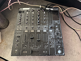 DJ mixer Pioneer DJM-800