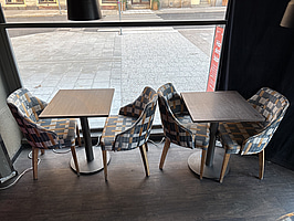 2 st. Bord inkl. 4 st. stolar