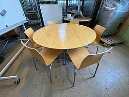 Runt bord med 6st stolar, Skandiform