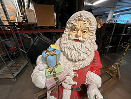 Jultomte i glasfiber ca 160cm hög