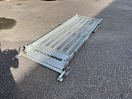 Rullstolsramp i aluminium manuell vikbar Kvistberga