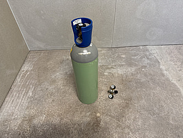 Gasflaska UN 1013, regulator