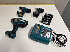 Makita Mutterdragare 1/2" , slagskruvdragare och borrskruvdragare 18V, laddare, 2 batterier