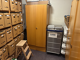 3 st. dokumentskåp.