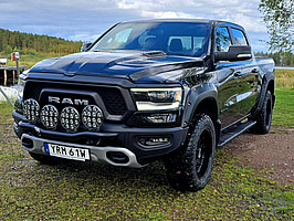 Dodge RAM 1500 REBEL 4X4 | 2018 | BENSIN
