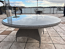 Bord med glasskiva Brafab