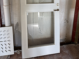 Innerdörr med glasfönster