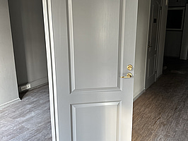 3 st. Innerdörr, gråmålade