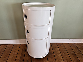 Byrå Kartell Binasco Milano: Design Anna Castelli