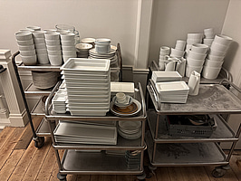 Parti med porslin. inkl. vagnar