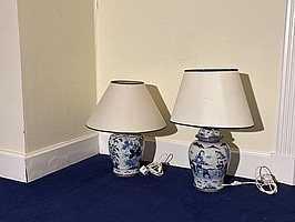2 st. Bordslampor