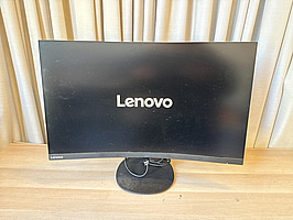 32” välvd monitor Lenovo D32qc-20