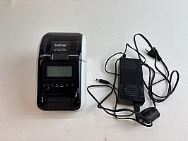 Etikettskrivare Brother QL-820NWB