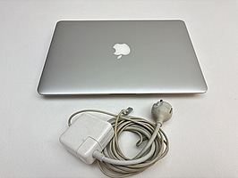 Bärbar dator MacBook Air 13 tum (2015)