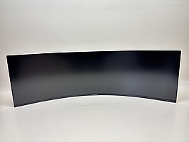 Gamingskärm Samsung C49G95TSSR välvd
