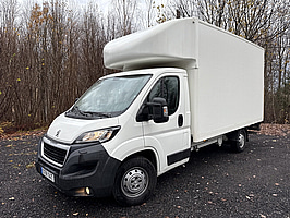 Peugeot Boxer 335  Volymskåp, bakgavellyft (163hk) -2019 Endast 7600 mil!