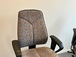 Kontorsstol, textil, bra skick