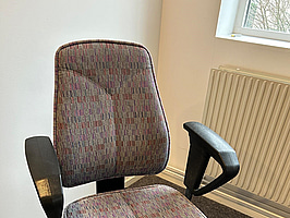 Kontorsstol, textil, bra skick