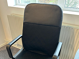 Kontorsstol, textil, bra skick