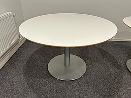 Runt bord, Ø 118 cm