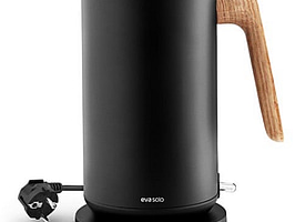Vattenkokare Eva Solo. Ord. pris inkl. moms: ca 2399 kr.