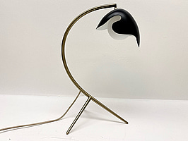 Bordslampa ATBO, P38 svart/mässing, Ord. pris inkl. moms: 6949 kr