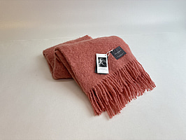 Filt Stackelbergs Stockholm Mohair. Ord. pris inkl. moms: ca 2395 kr.