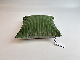 Soffkudde Designers Guild Cassia Cord Antique Jade Ord. pris inkl. moms: 1090 kr.