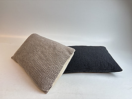 2 st. Soffkuddar &Tradition och Muuto. Totalt ord. pris inkl. moms: ca 1890 kr
