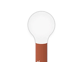 Lampa Fermob APLÔ H24 Ocre rouge. Ord. pris inkl. moms: ca 840 kr.