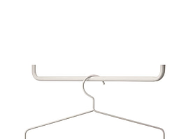 16 st. Galgar String, Coat hangers, beige. ord. pris inkl. moms: 1400 kr